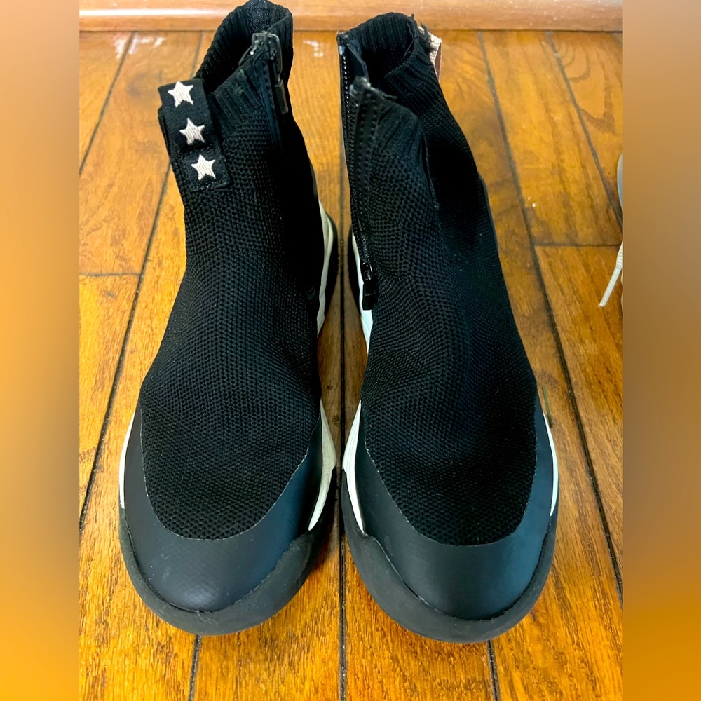 Zara sock sneaker for little girls size 34 (2y)